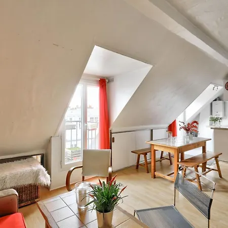 Cosy Under The Roofs Of