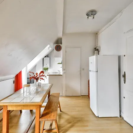 Cosy Under The Roofs Of Lejlighed Paris